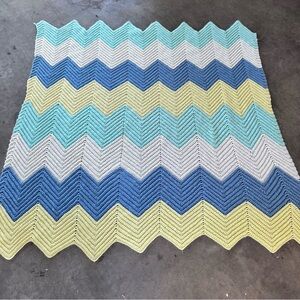 Handmade zig zag stripe pastel crochet blanket